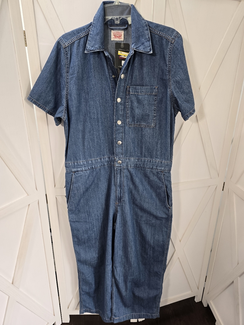 Levi's Women's Blue Denim Standard Fit One-Piece Short-Sleeve Coveralls (NWT) - Picture 4 of 14